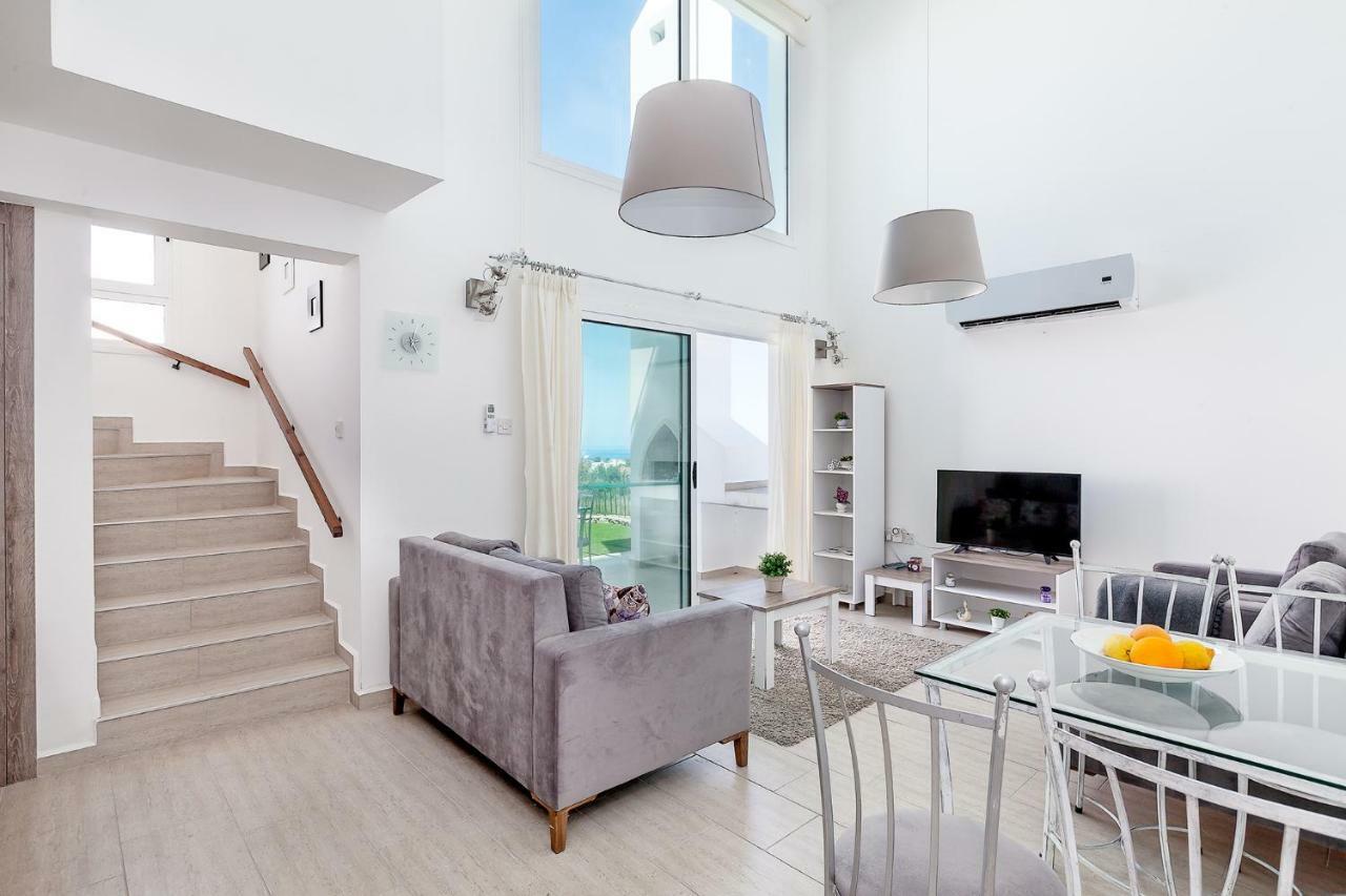 Seaview Selvi Village Apt Vasilia 外观 照片